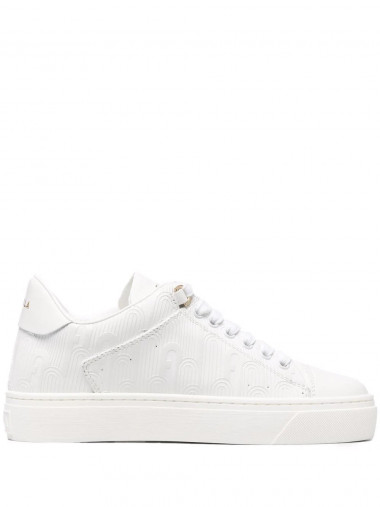 Hikaia low lace-up sneaker