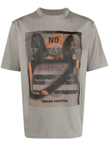 Private property tee